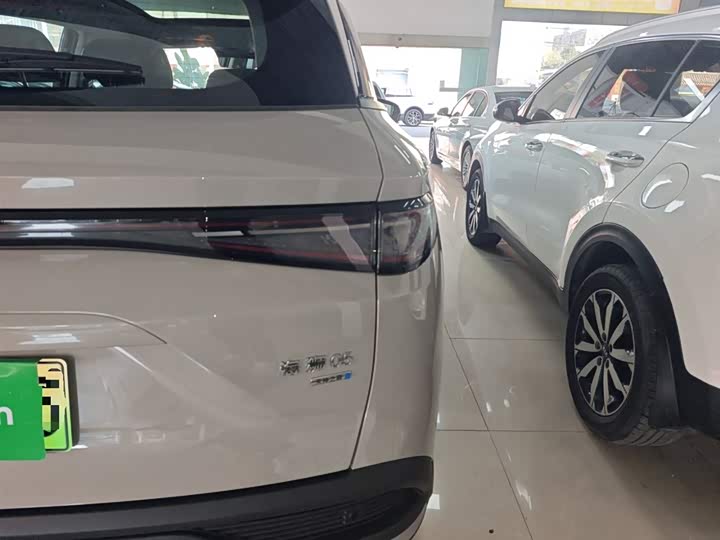 Фото 8 - BYD Sea Lion 05 DM-i Hybrid