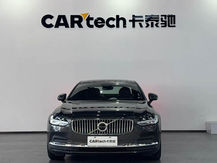 Фото 2 - Volvo S90