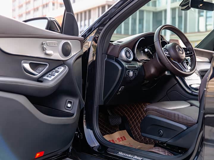 Фото 7 - Mercedes-Benz GLC-Class