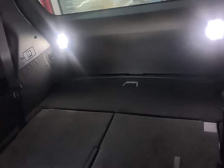 Фото 4 - Cadillac XT6