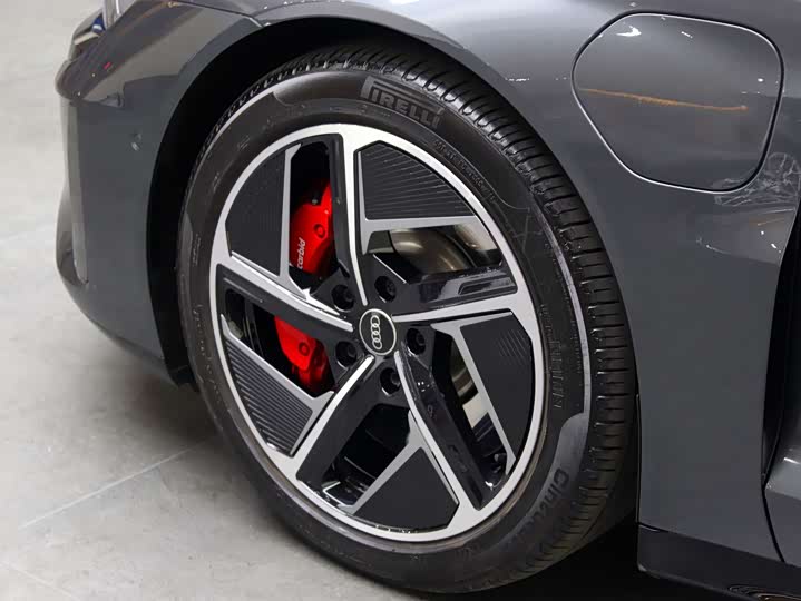 Фото 6 - Audi RS e-tron GT