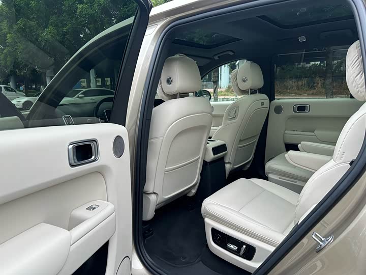 Фото 5 - LiXiang L8