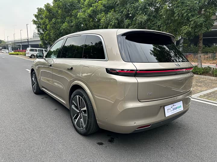 Фото 7 - LiXiang L8