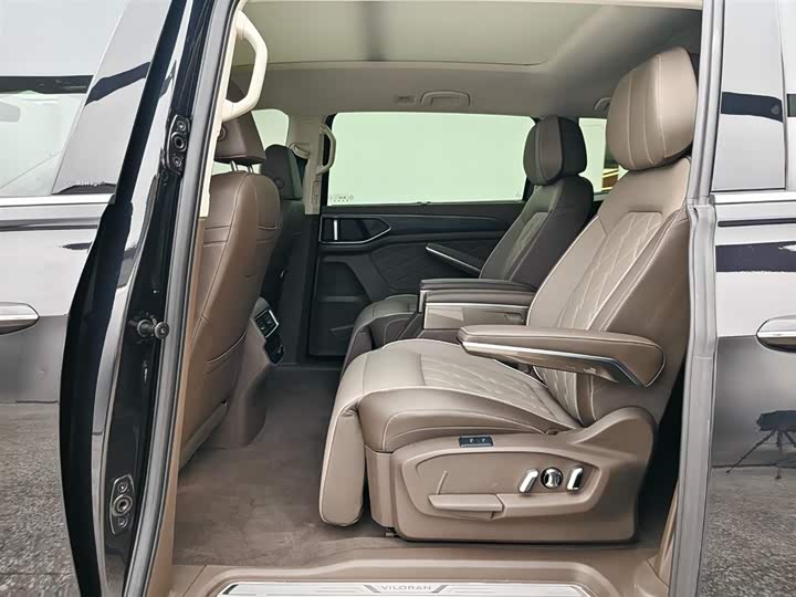 Фото 8 - Volkswagen Viloran