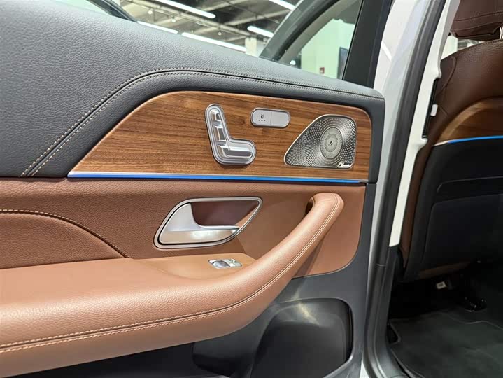 Фото 9 - Mercedes-Benz GLS-Class