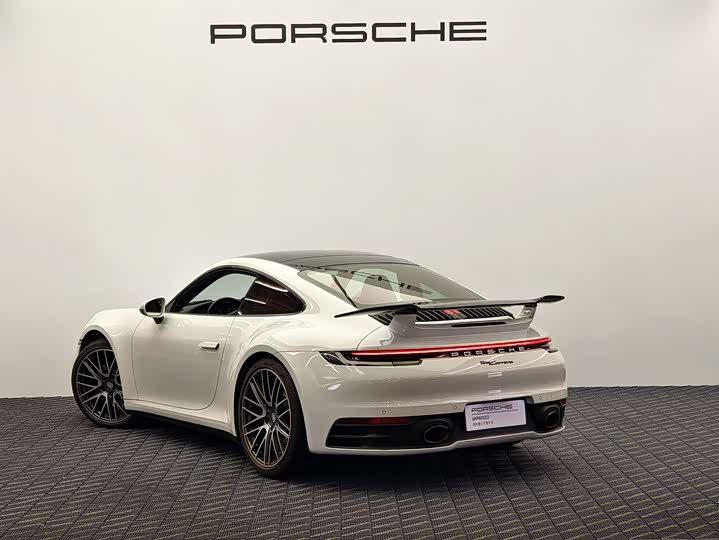 Фото 5 - Porsche 911