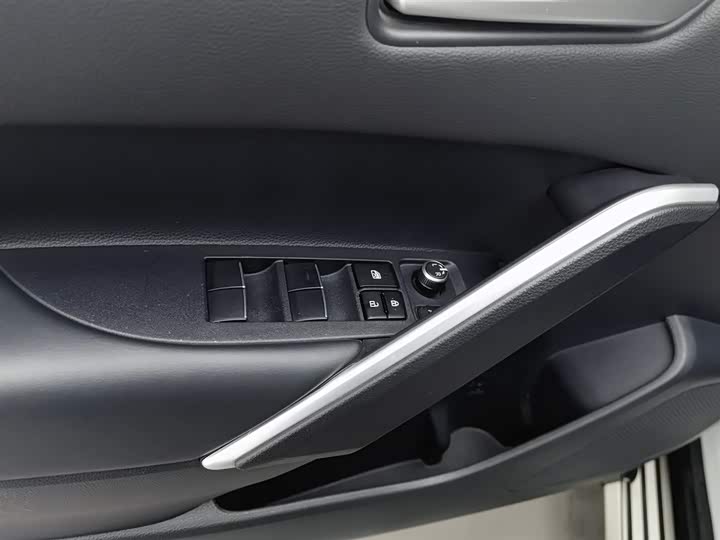 Фото 9 - Toyota Frontlander