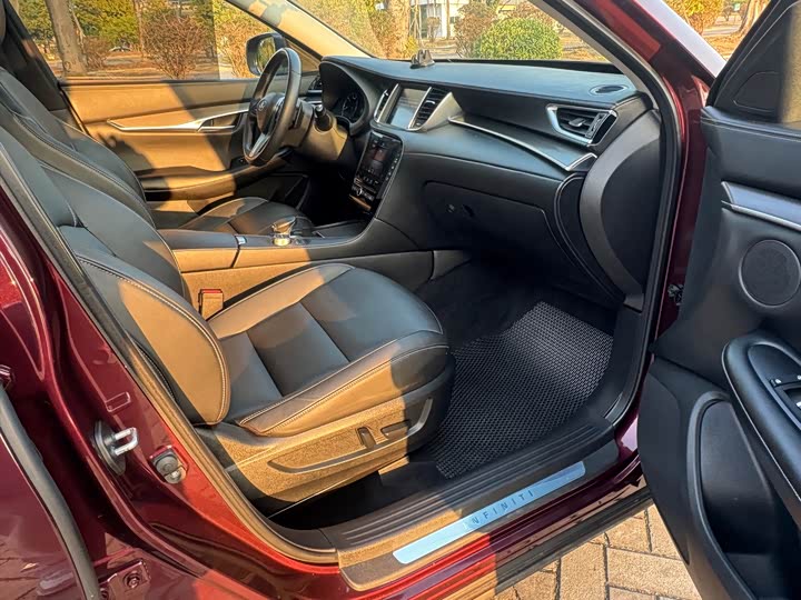 Фото 9 - Infiniti QX50