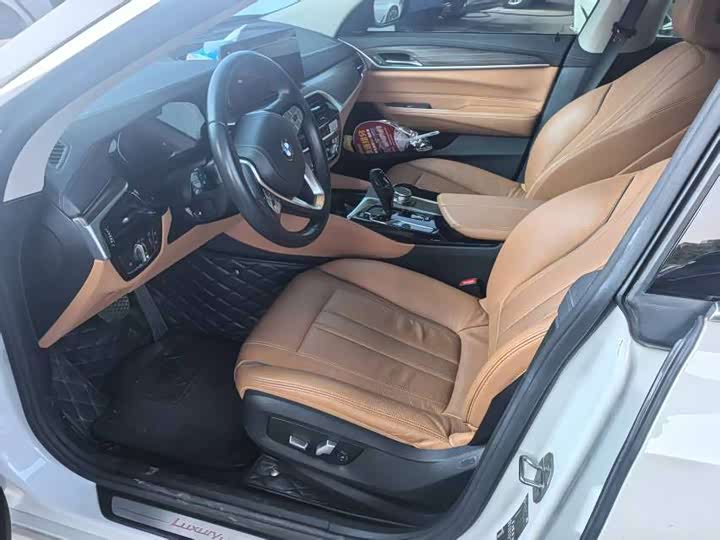 Фото 4 - BMW 6 Series GT