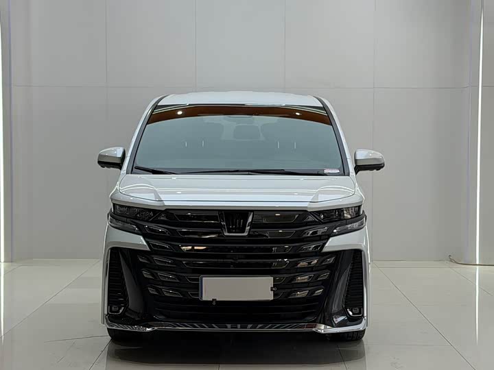 Фото 1 - Toyota Vellfire