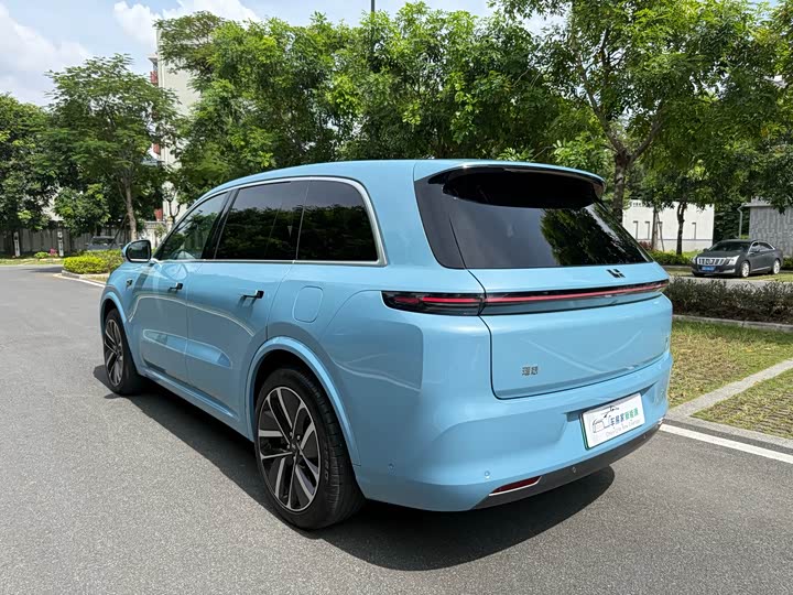 Фото 8 - LiXiang L8