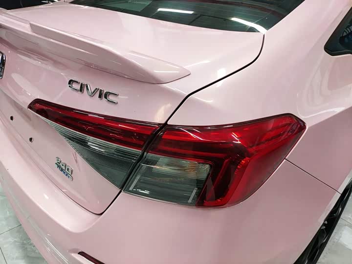 Фото 8 - Honda Civic