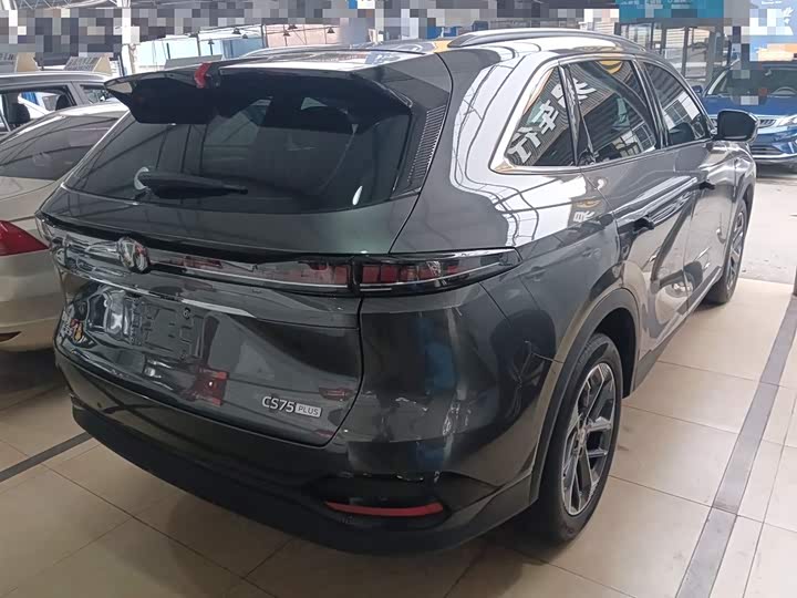 Фото 7 - Changan CS75 Plus