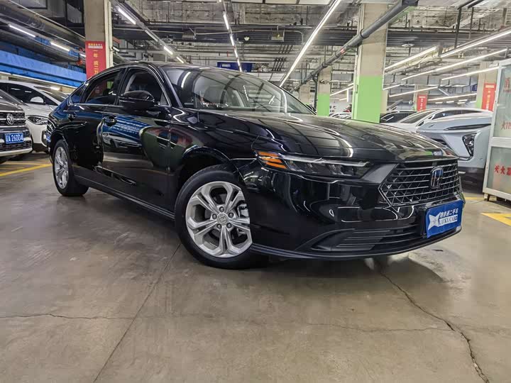 Фото 3 - Honda Accord