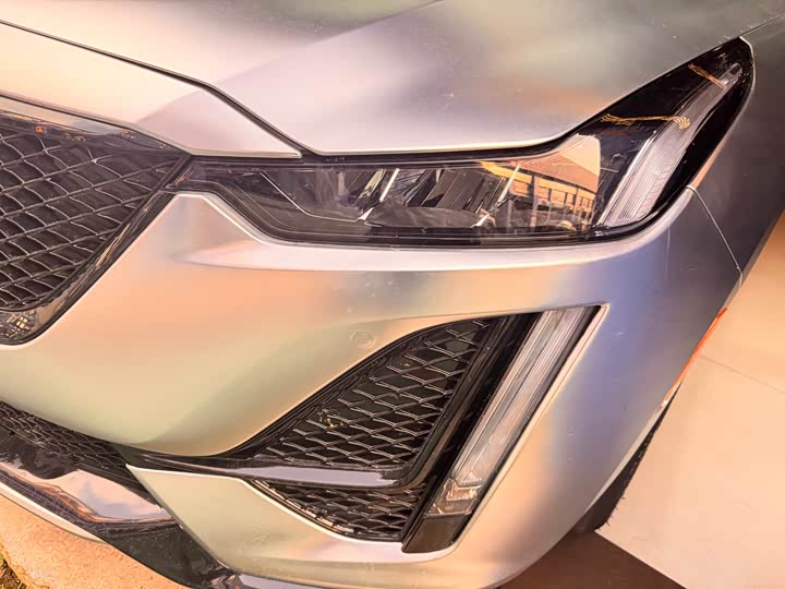 Фото 2 - Cadillac CT5