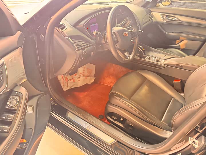 Фото 4 - Cadillac CT5