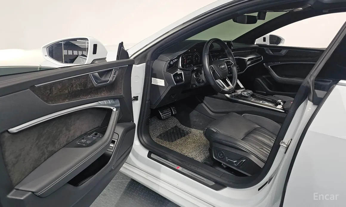 Фото 10 - Audi A7