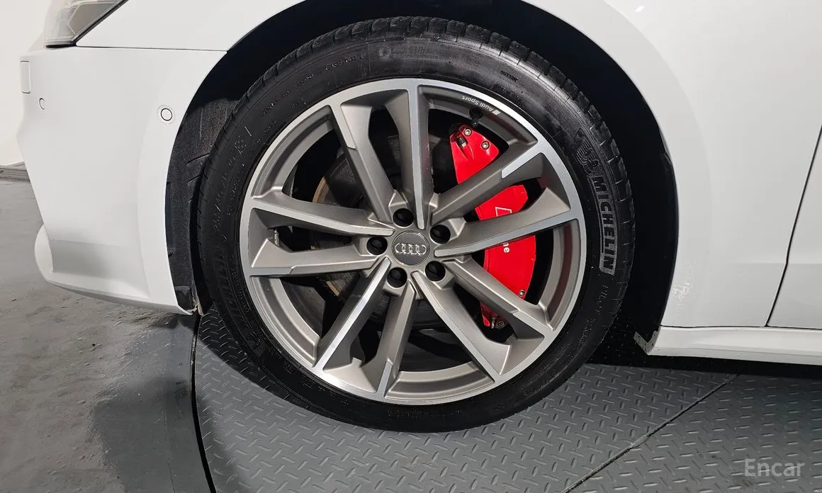 Фото 5 - Audi A7