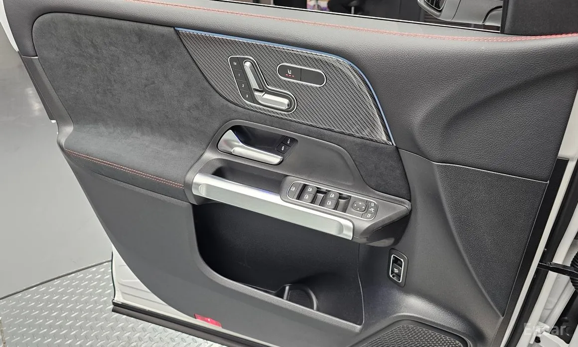 Фото 14 - Mercedes-Benz GLB-Class