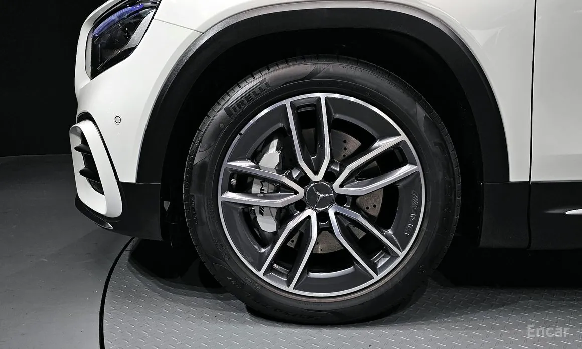 Фото 5 - Mercedes-Benz GLB-Class