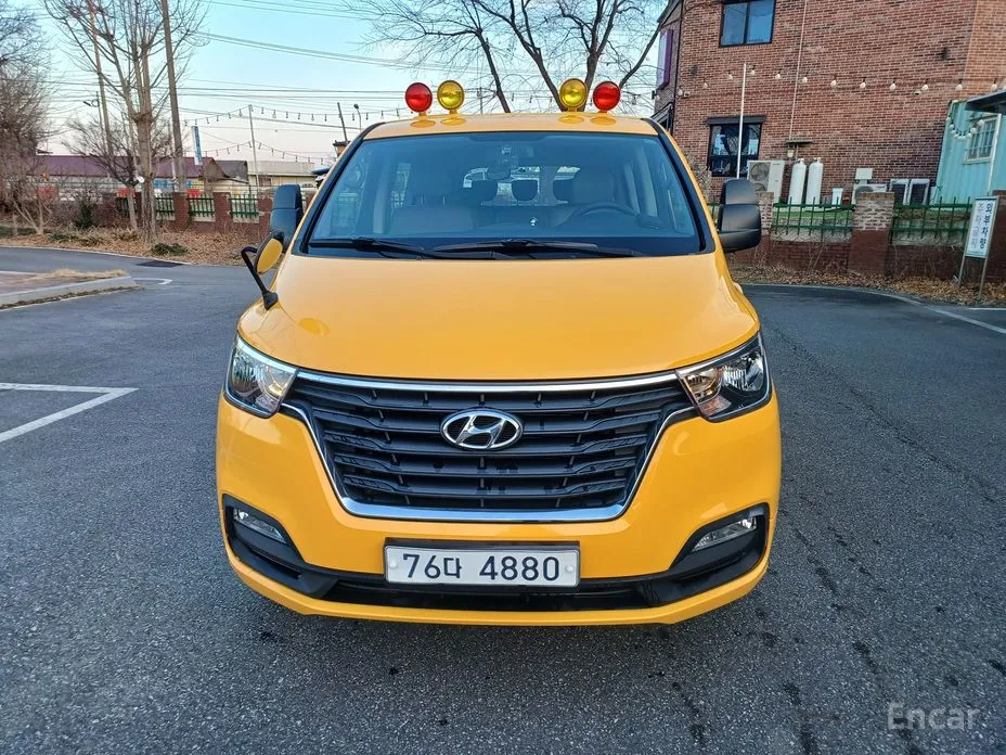 Фото 3 - Hyundai Starex