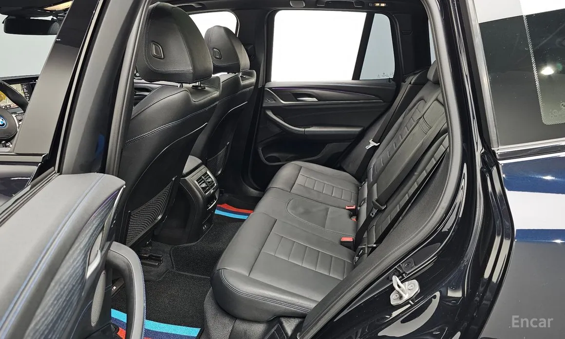 Фото 12 - BMW iX3