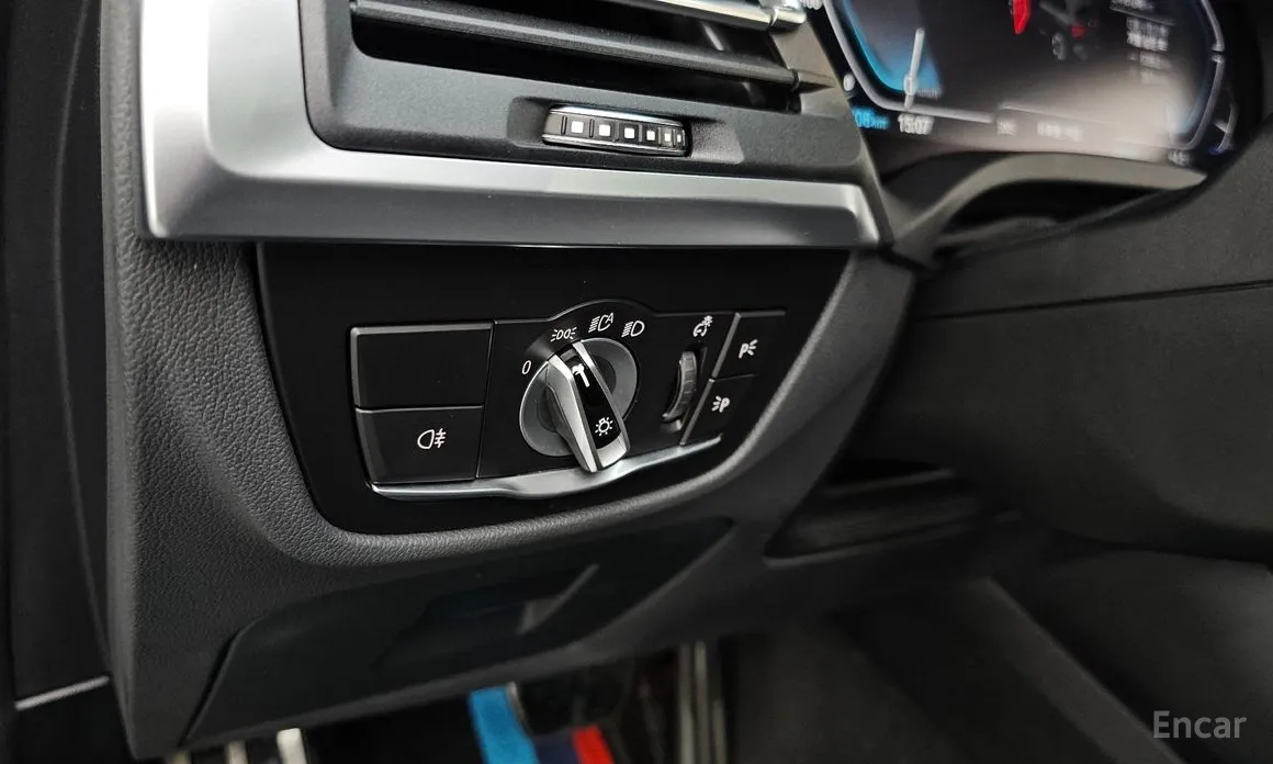 Фото 19 - BMW iX3