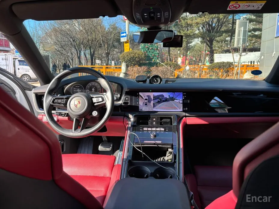 Фото 13 - Porsche Panamera