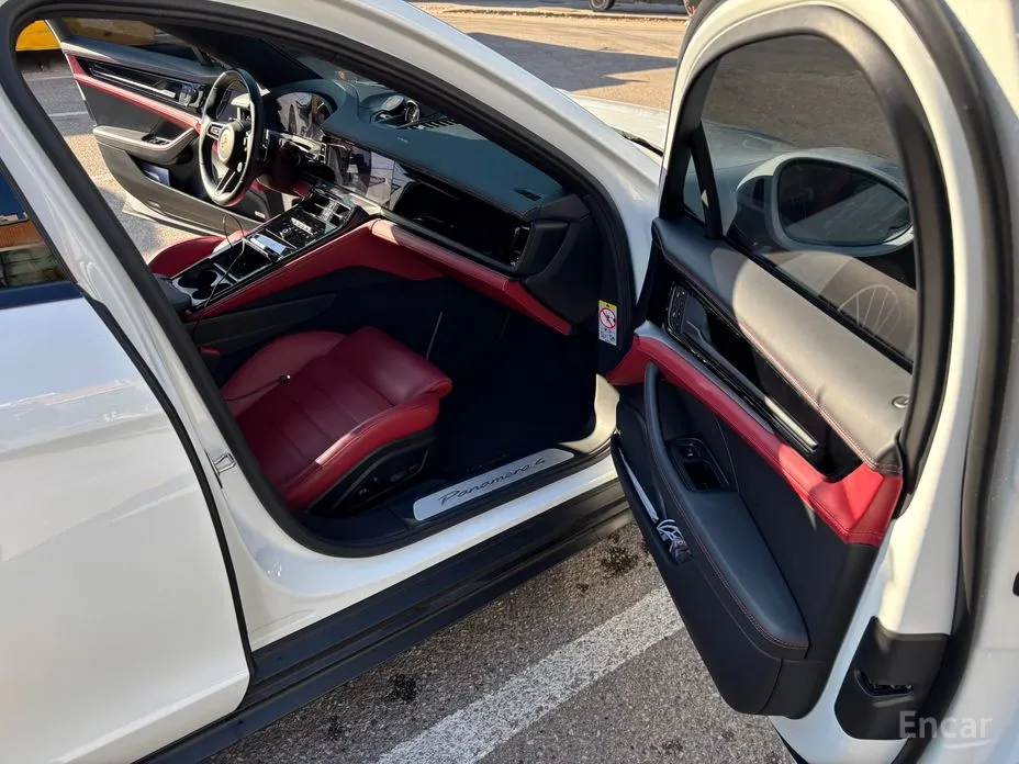 Фото 14 - Porsche Panamera