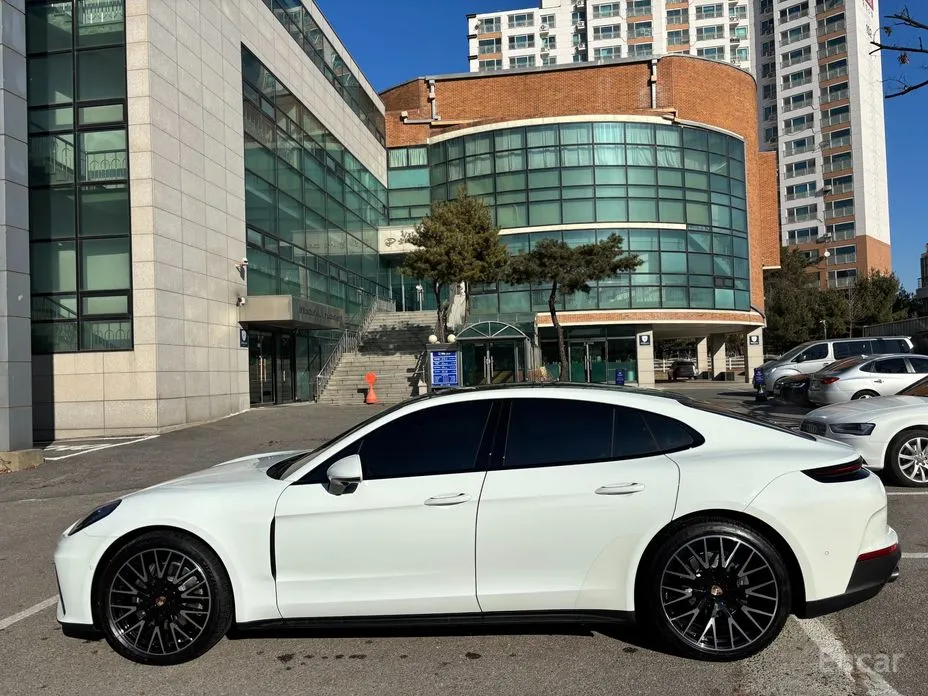 Фото 6 - Porsche Panamera
