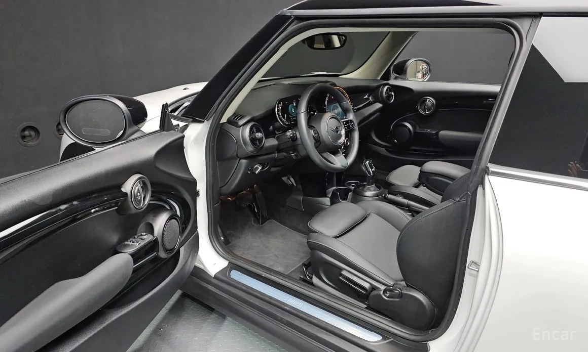 Фото 10 - Mini Cooper