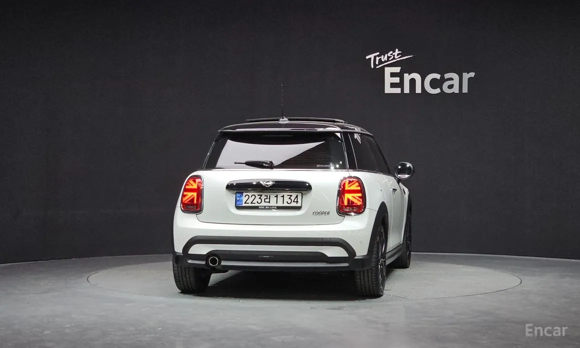 Фото 4 - Mini Cooper