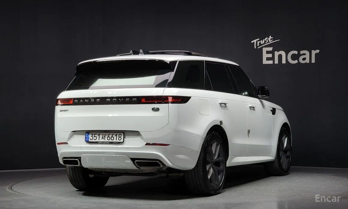 Фото 2 - Land Rover Range Rover Sport