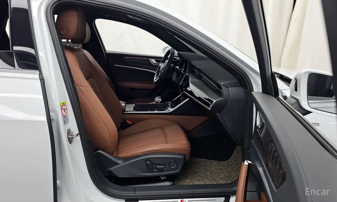 Фото 11 - Audi A6