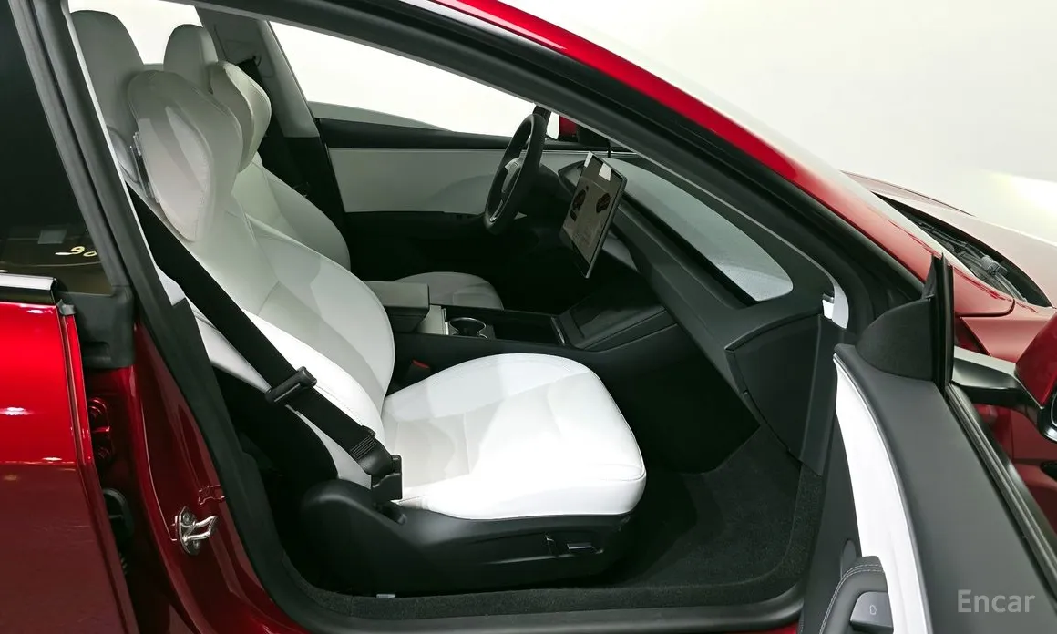 Фото 11 - Tesla Model 3