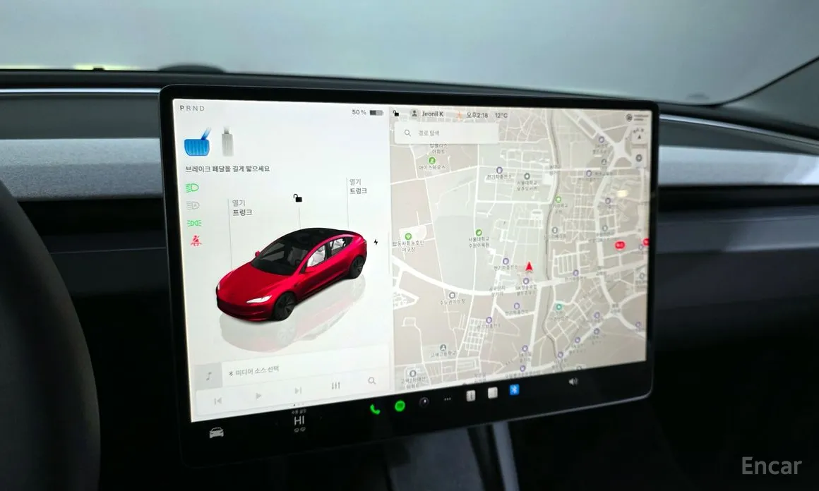 Фото 14 - Tesla Model 3