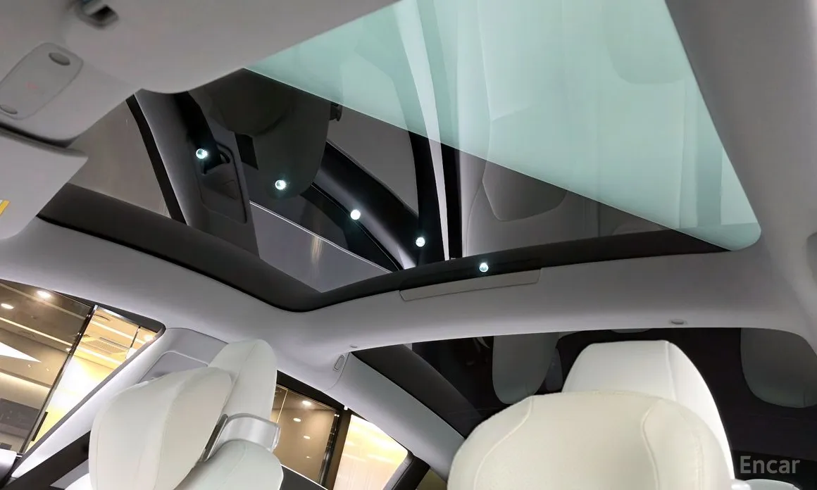 Фото 18 - Tesla Model 3