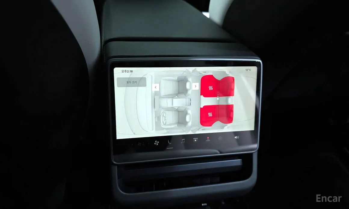 Фото 19 - Tesla Model 3