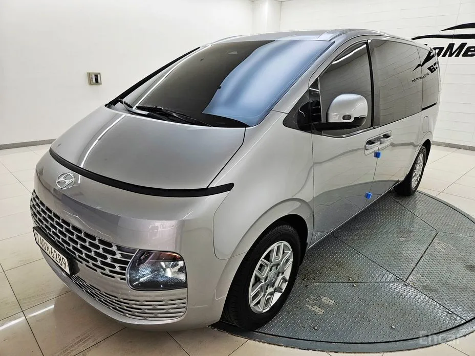 Фото 3 - Hyundai Staria