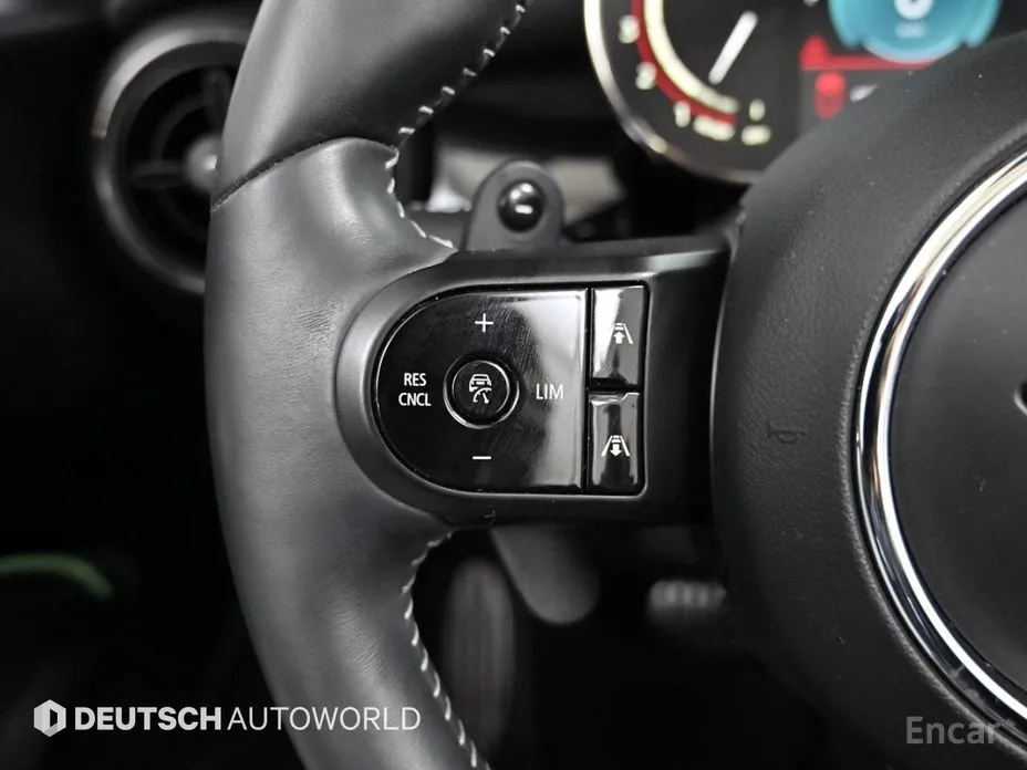 Фото 16 - Mini Cooper Convertible