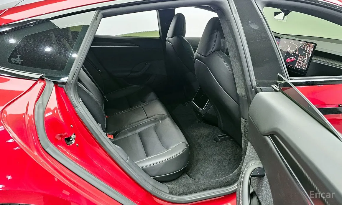 Фото 12 - Tesla Model S