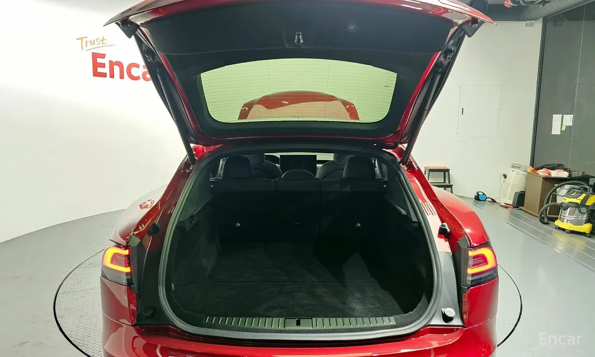 Фото 20 - Tesla Model S