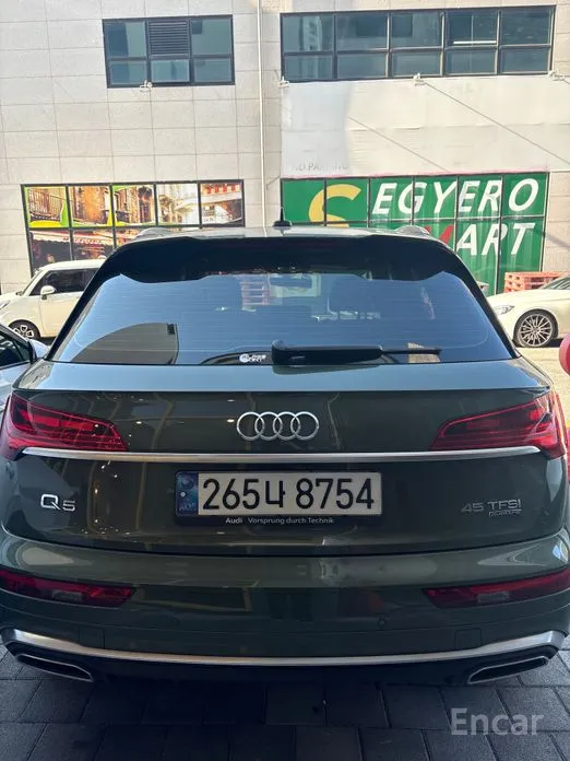 Фото 4 - Audi Q5