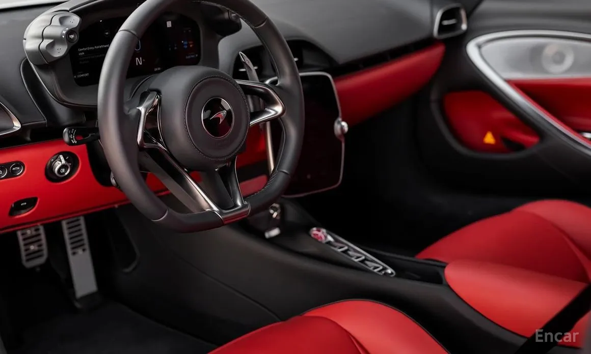 Фото 10 - McLaren Artura