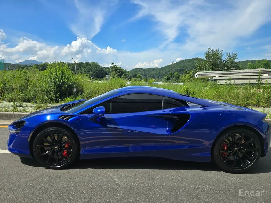 Фото 5 - McLaren Artura