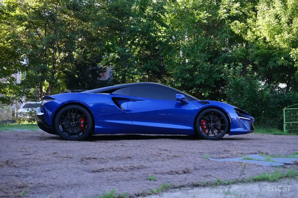 Фото 9 - McLaren Artura