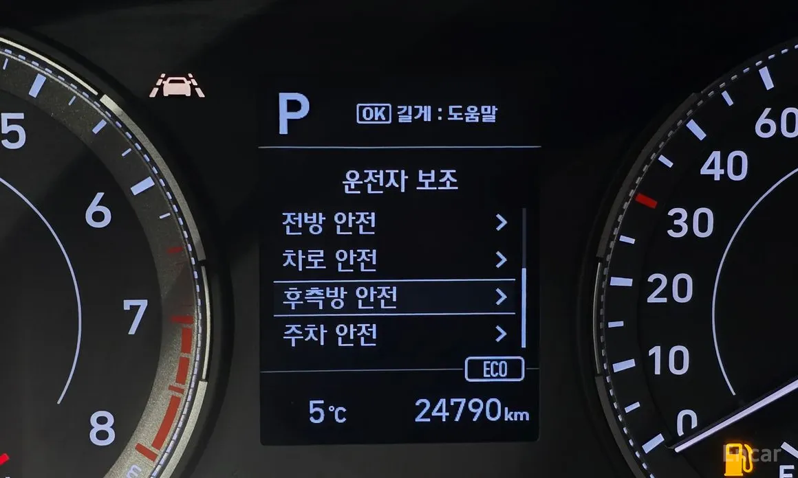 Фото 15 - Hyundai Venue