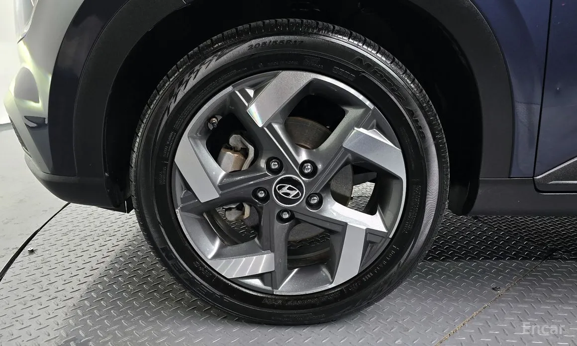 Фото 5 - Hyundai Venue