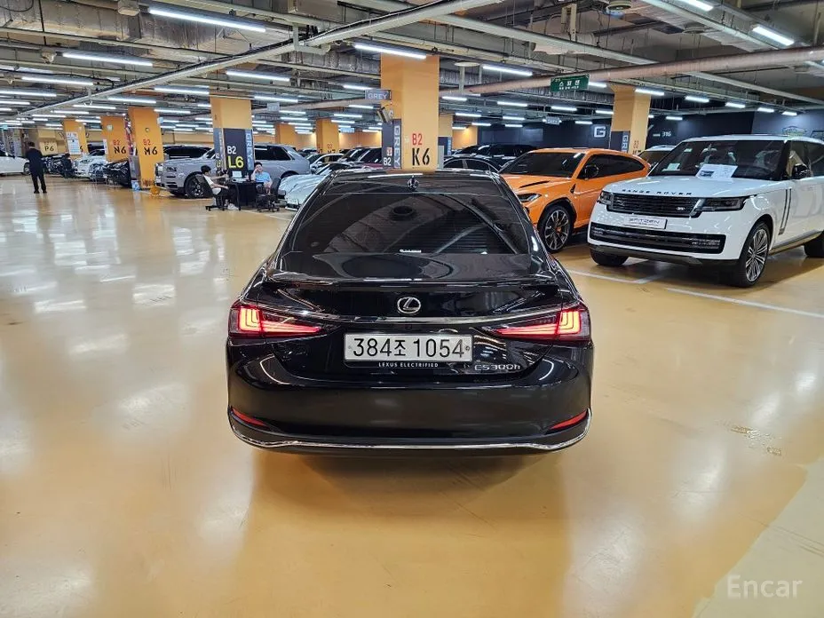 Фото 4 - Lexus ES