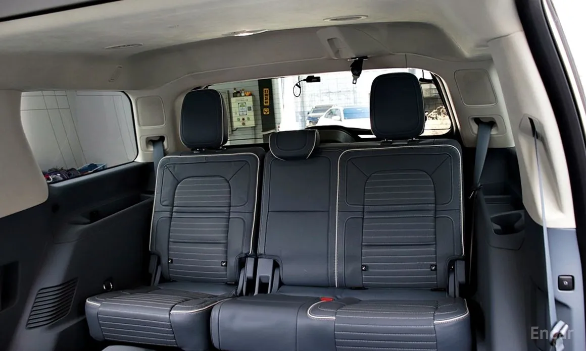 Фото 14 - Lincoln Navigator